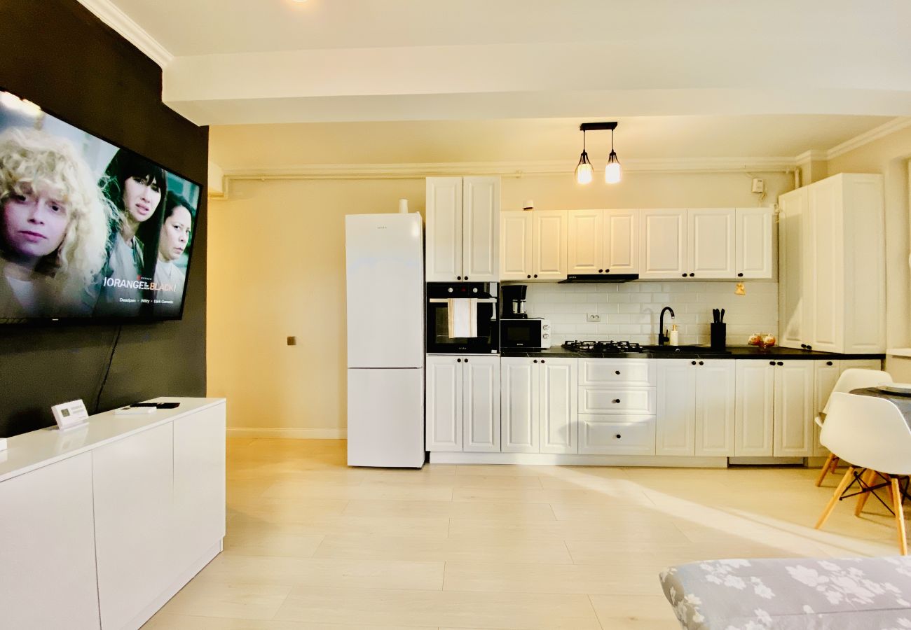 Apartment in Floresti - 2BDR Floresti with Parking in New Building