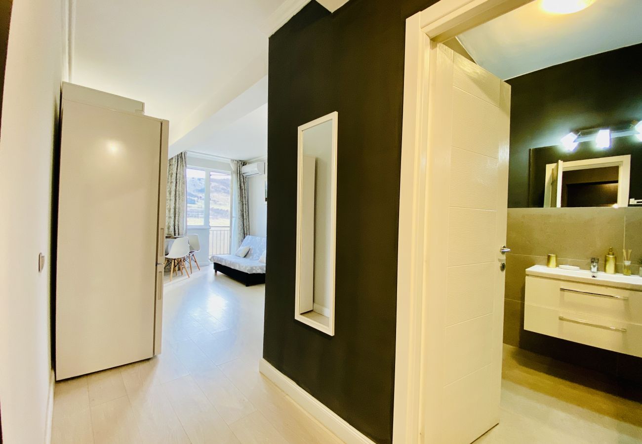 Apartment in Floresti - 2BDR Floresti with Parking in New Building