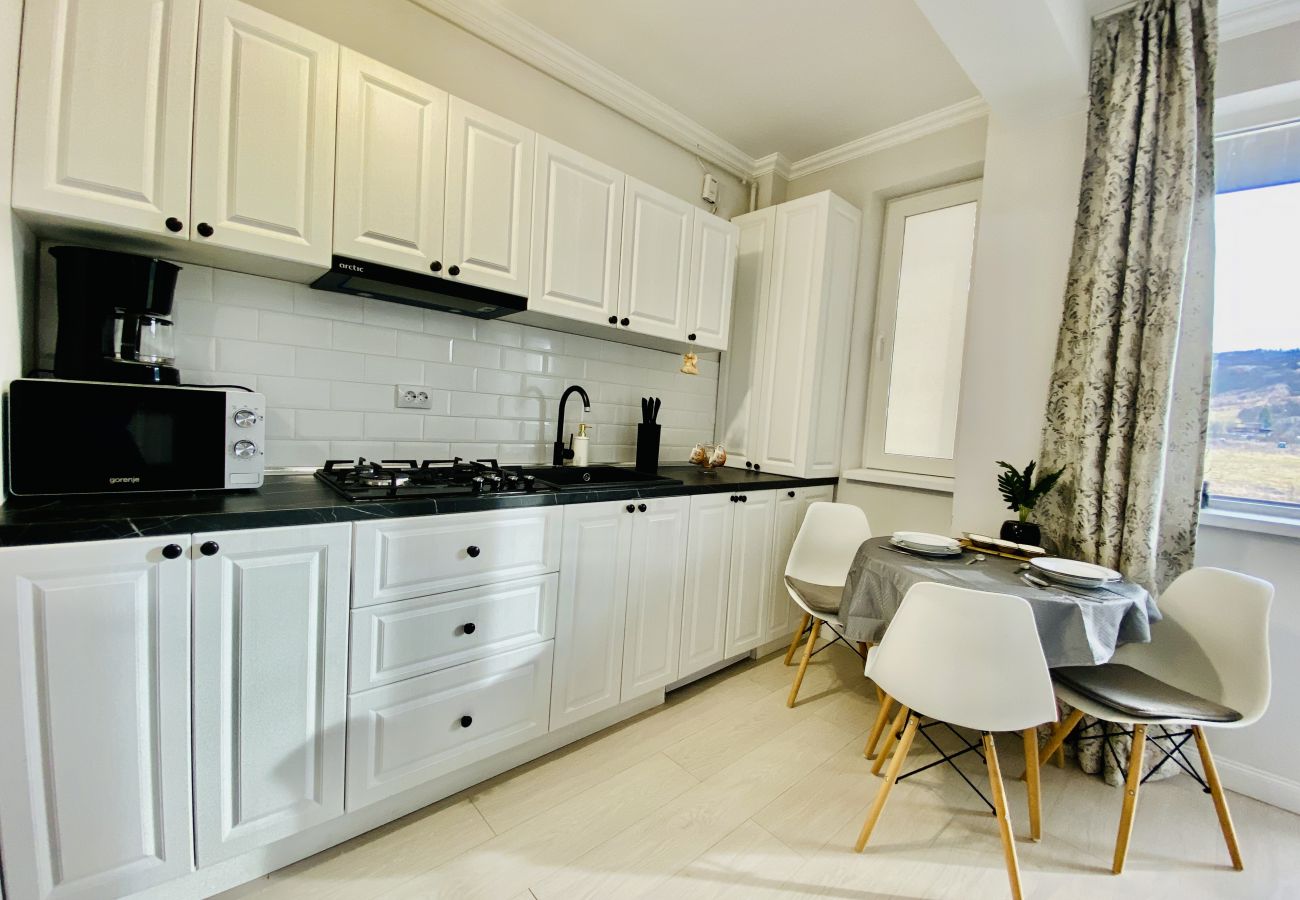 Apartment in Floresti - 2BDR Floresti with Parking in New Building