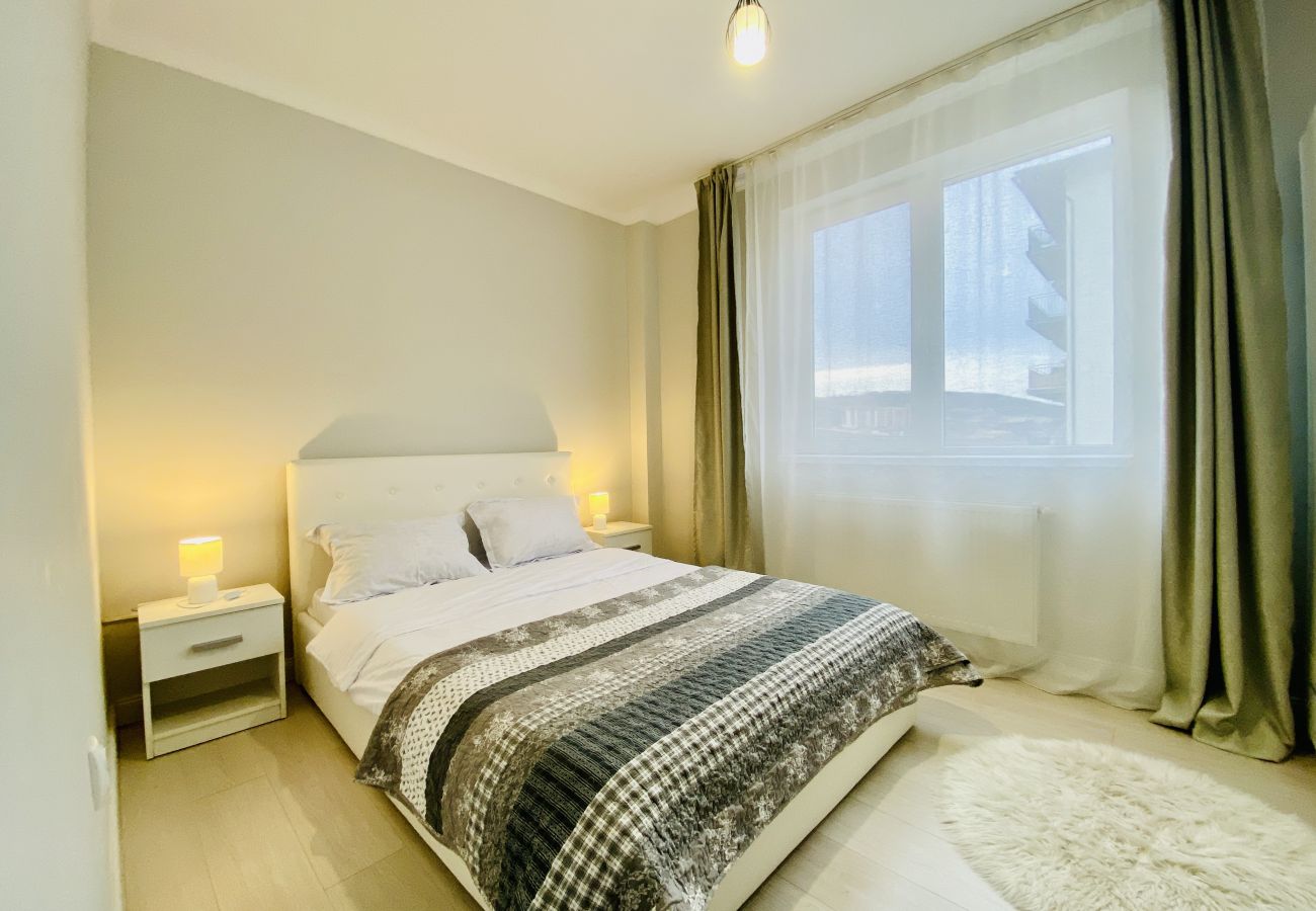 Apartment in Floresti - 2BDR Floresti with Parking in New Building