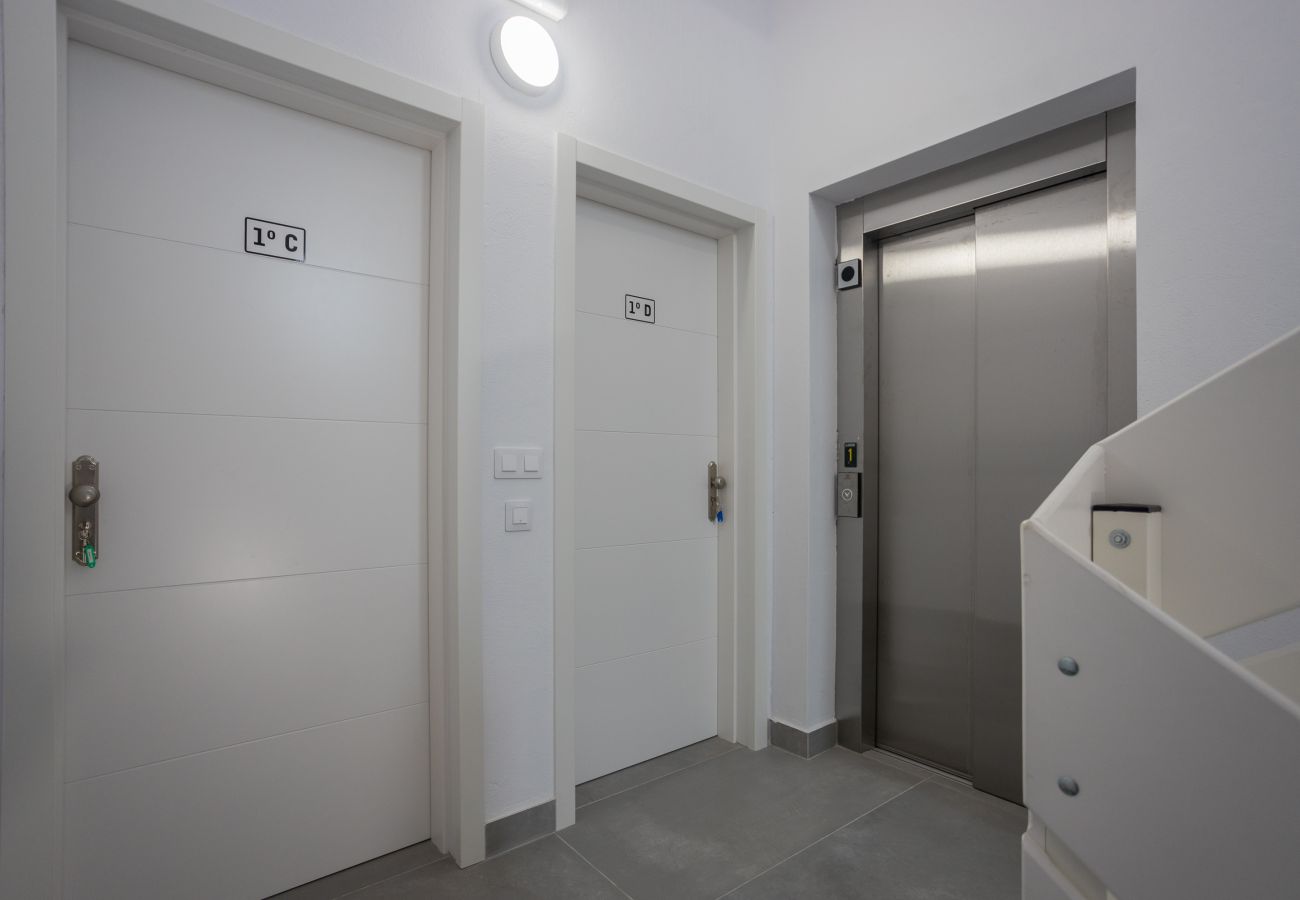 Apartment in Las Palmas de Gran Canaria - Lightbooking 7 Palmas Estadio - Gran Canaria Arena