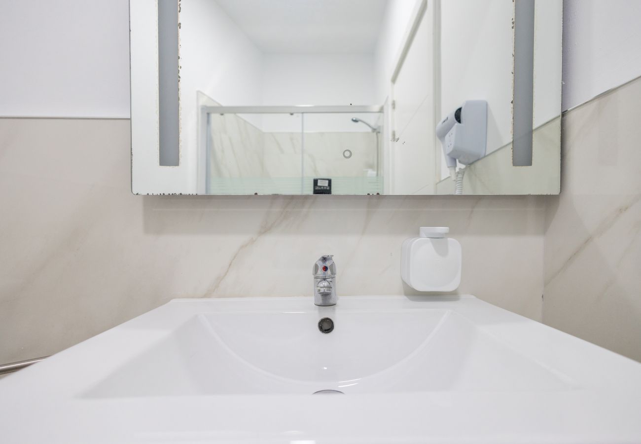 Apartment in Las Palmas de Gran Canaria - Lightbooking 7 Palmas Estadio - Gran Canaria Arena