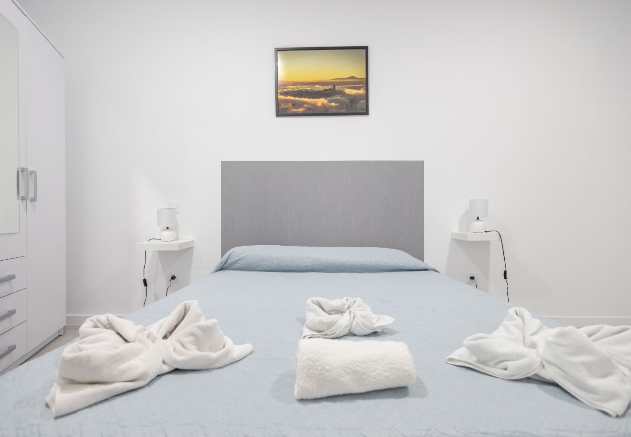 Apartment in Las Palmas de Gran Canaria - Lightbooking 7 Palmas Estadio - Gran Canaria Arena