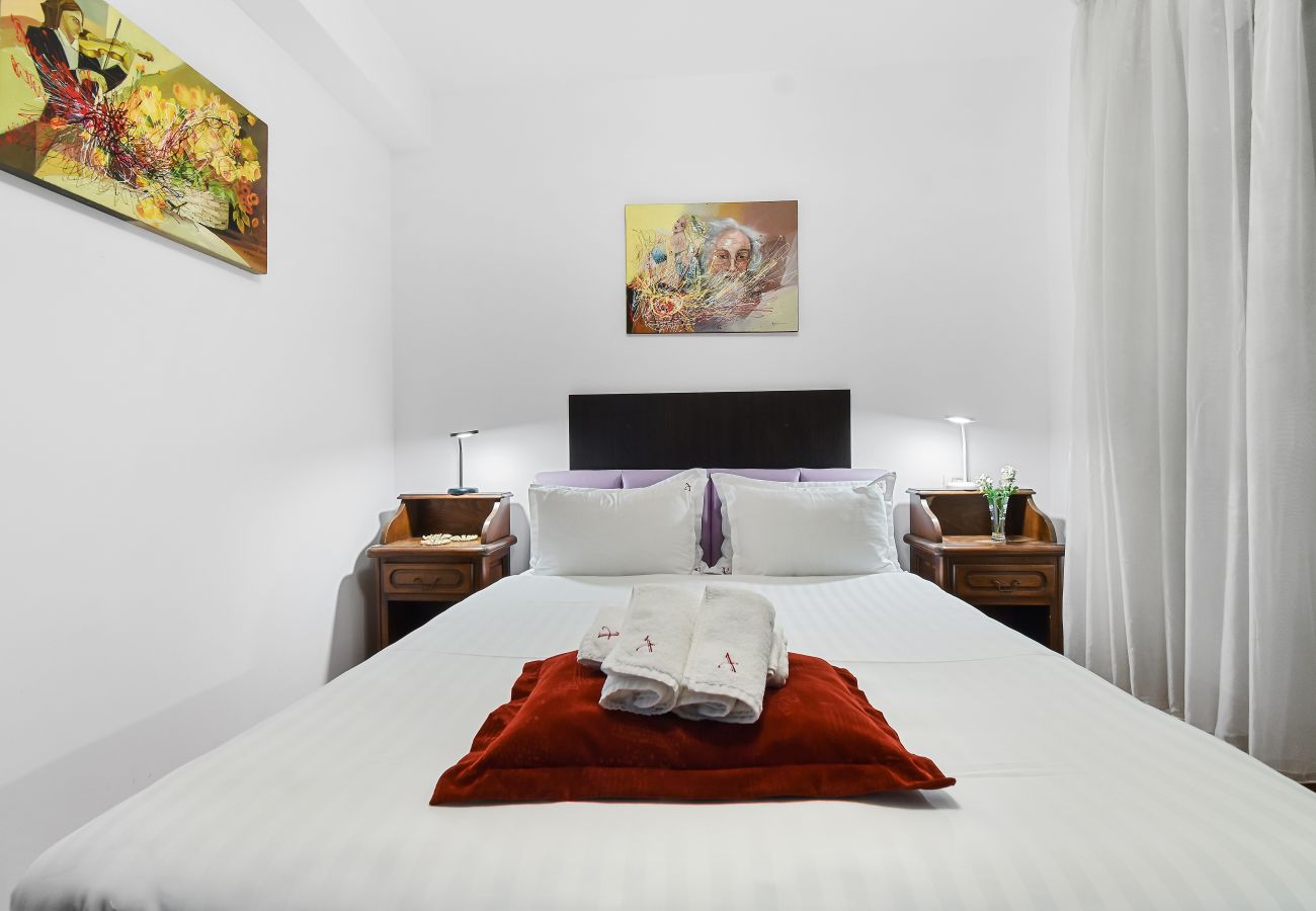Apartment in Bucharest - Sabinelor 2BDR with two balcony
