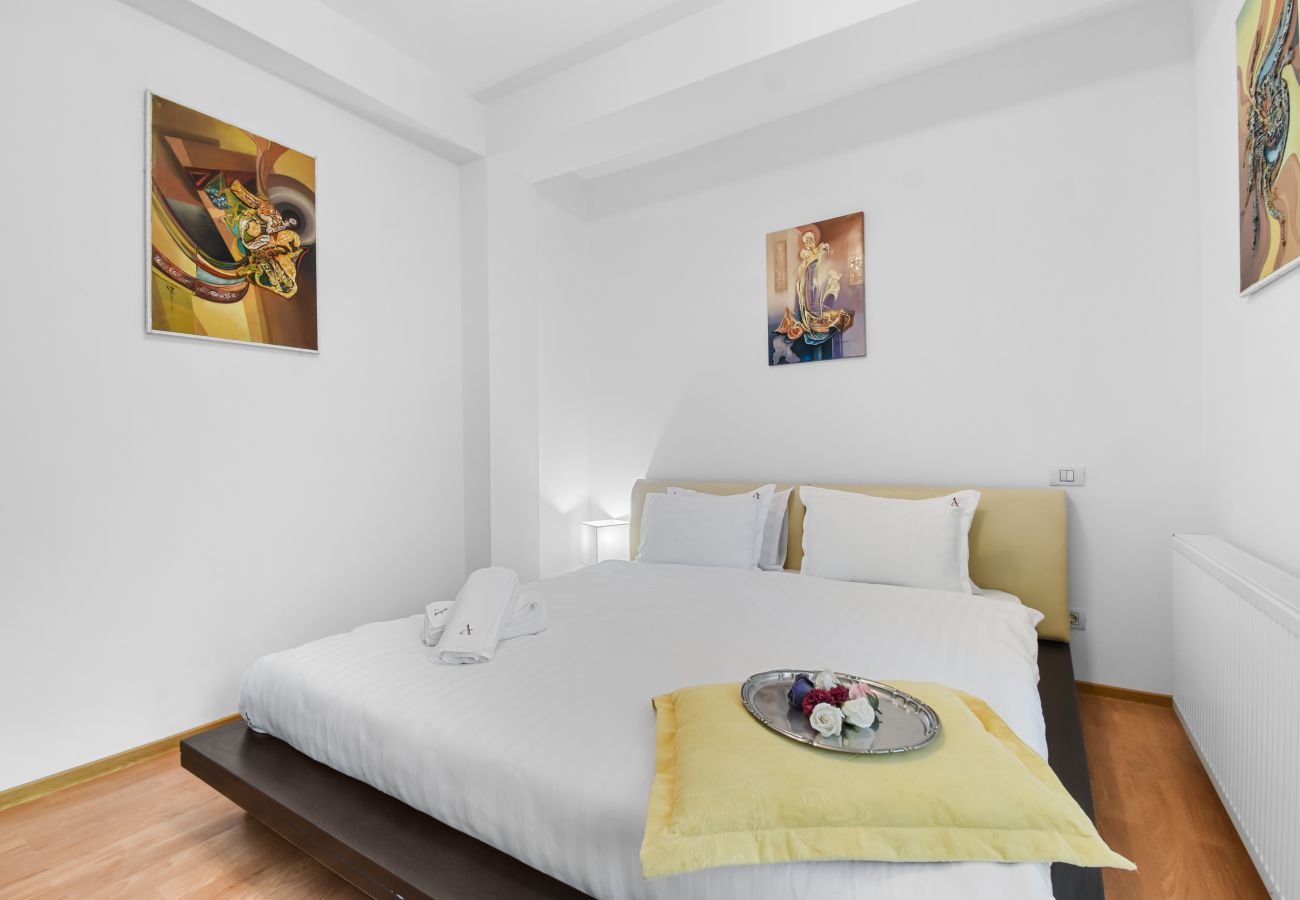 Apartment in Bucharest - Sabinelor 2BDR with two balcony
