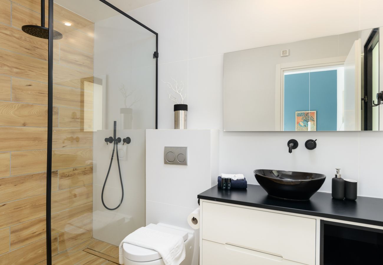 Apartment in Tel Aviv - Jaffa - New Design & Sunny Balcony in City Center by FeelHome