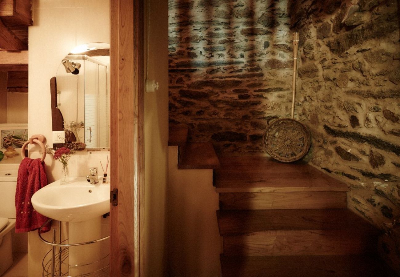 Cottage in Sober - Rural house with barbecue in Doade, Galicia, YourHouse Casa Ruperto