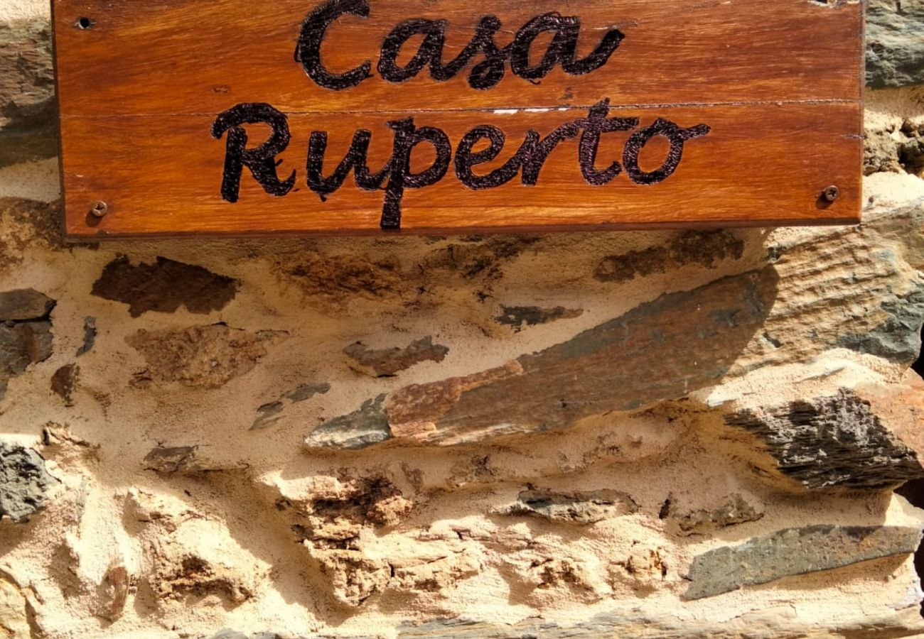 Cottage in Sober - Rural house with barbecue in Doade, Galicia, YourHouse Casa Ruperto