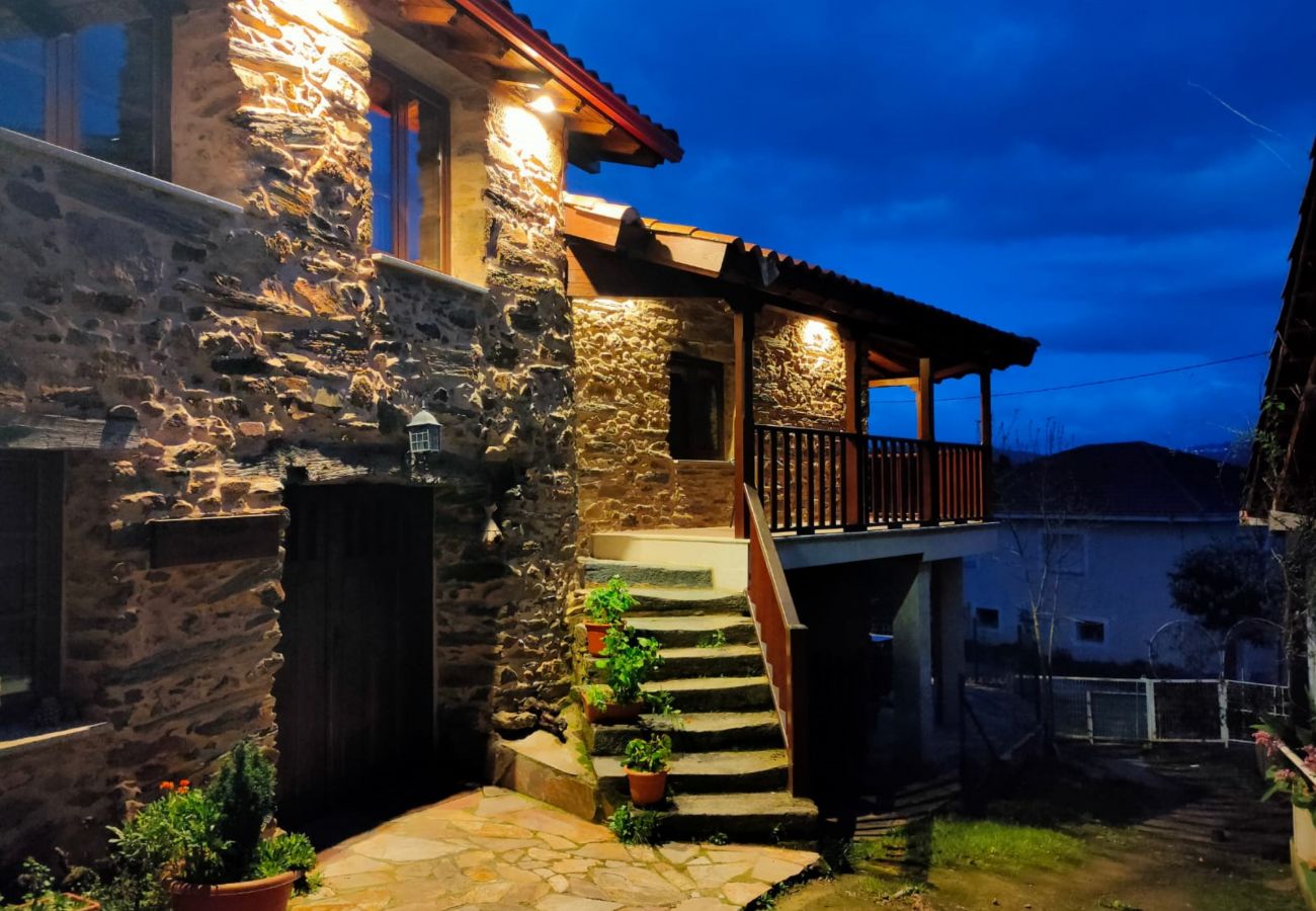 Cottage in Sober - Rural house with barbecue in Doade, Galicia, YourHouse Casa Ruperto