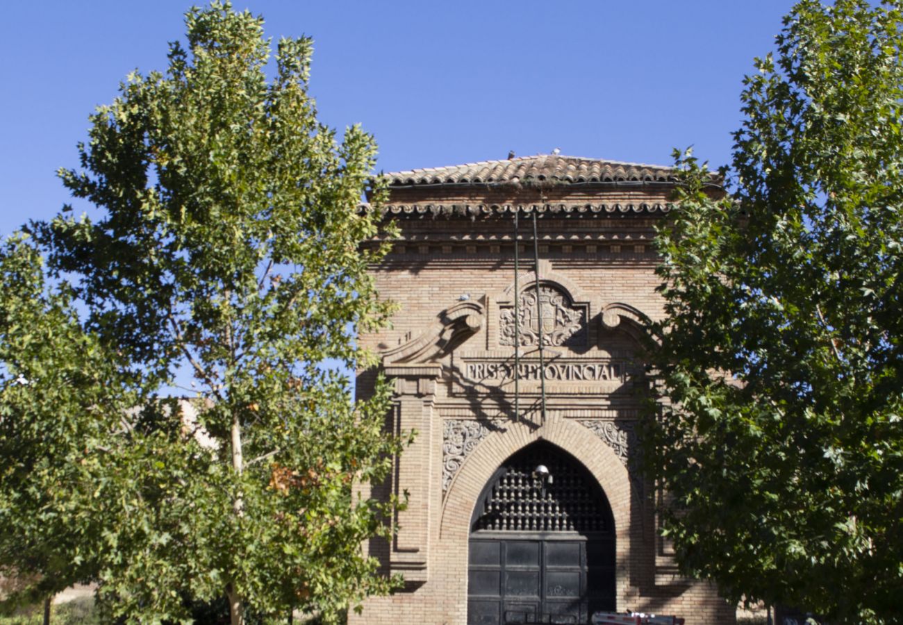 Apartment in Granada - Lightbooking Plaza de Toros Granada