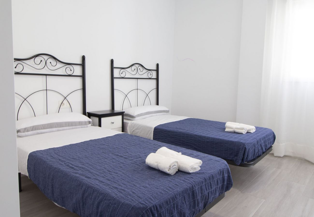 Apartment in Granada - Lightbooking Plaza de Toros Granada