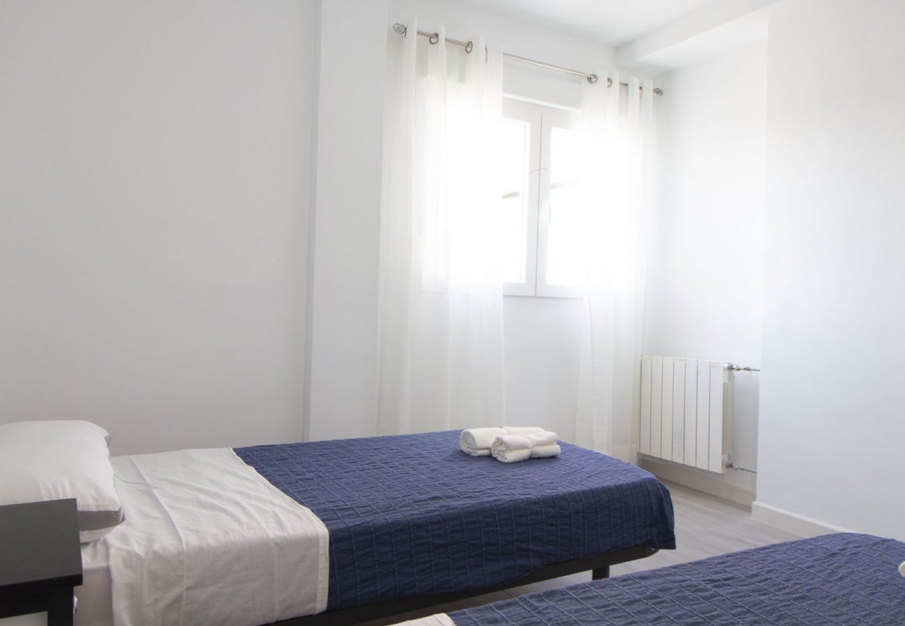 Apartment in Granada - Lightbooking Plaza de Toros Granada