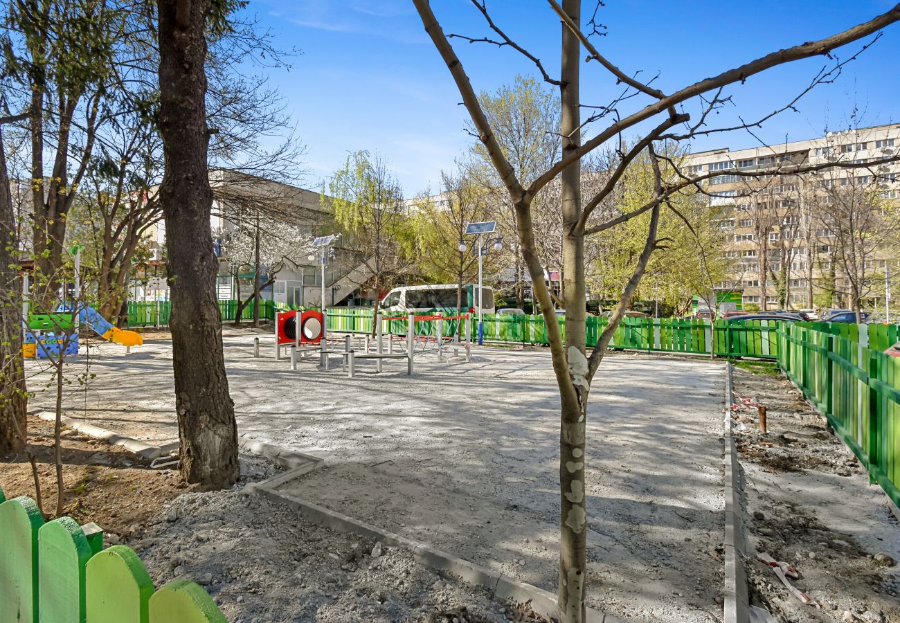 Studio in Bucharest - May Studio with city view