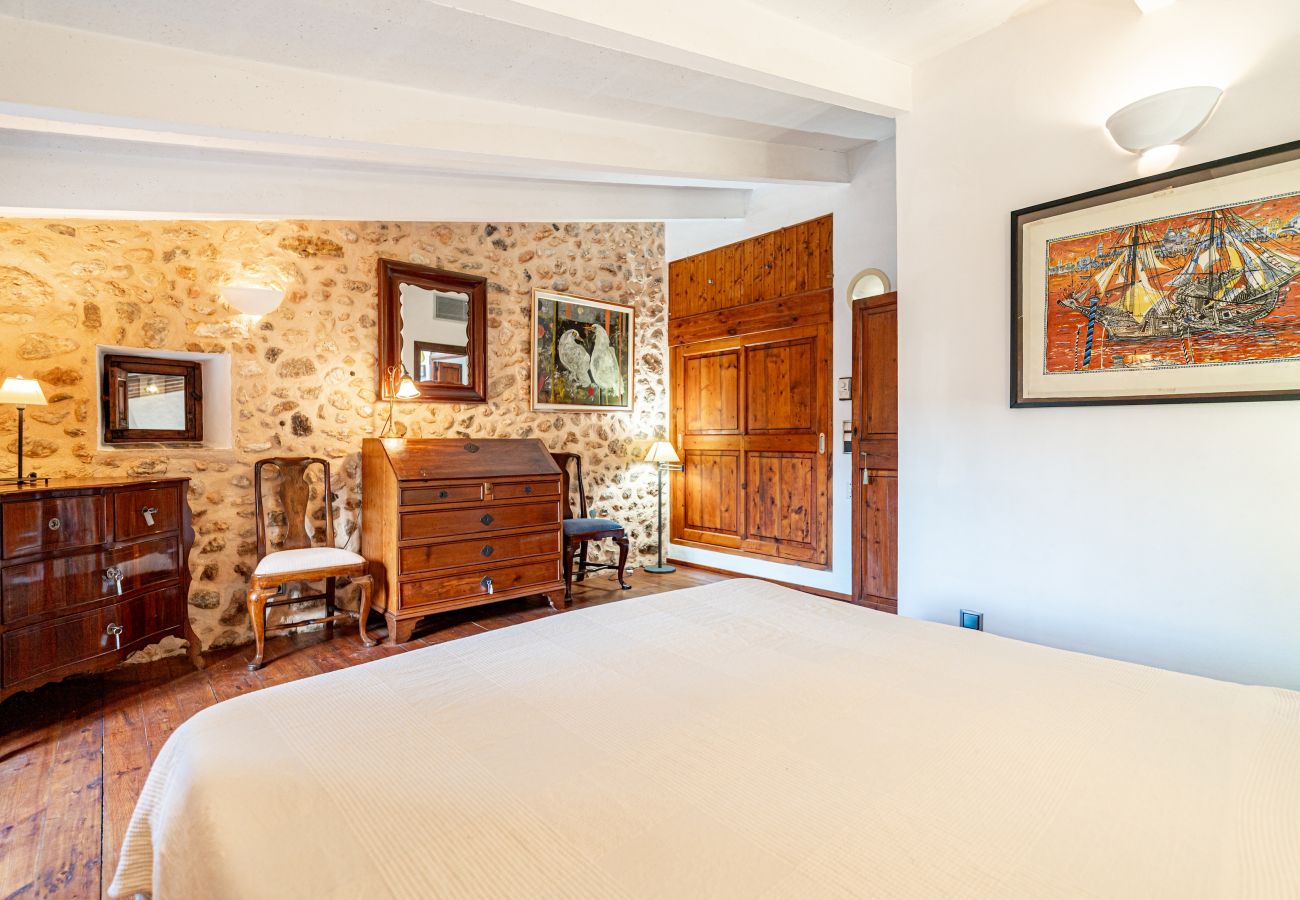 Villa in Consell - Villa Cas Cosinet by PriorityVillas