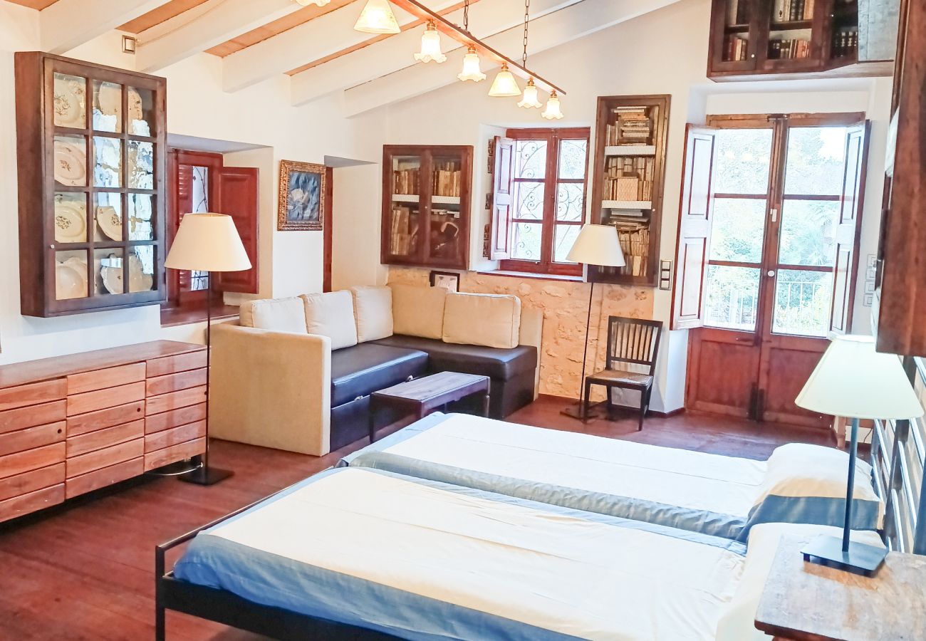 Villa in Consell - Villa Cas Cosinet by PriorityVillas