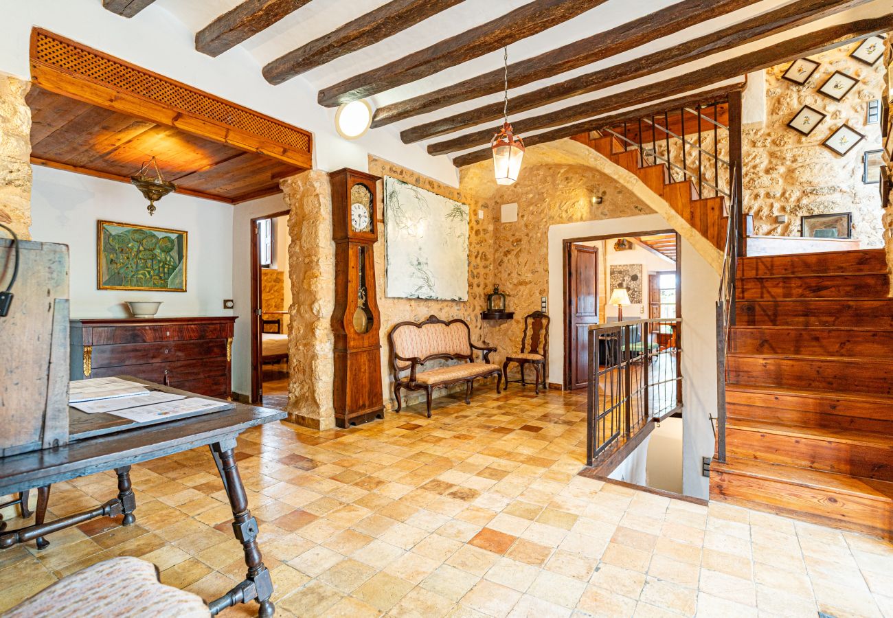 Villa in Consell - Villa Cas Cosinet by PriorityVillas