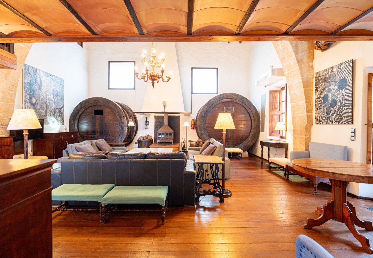 Villa in Consell - Villa Cas Cosinet by PriorityVillas