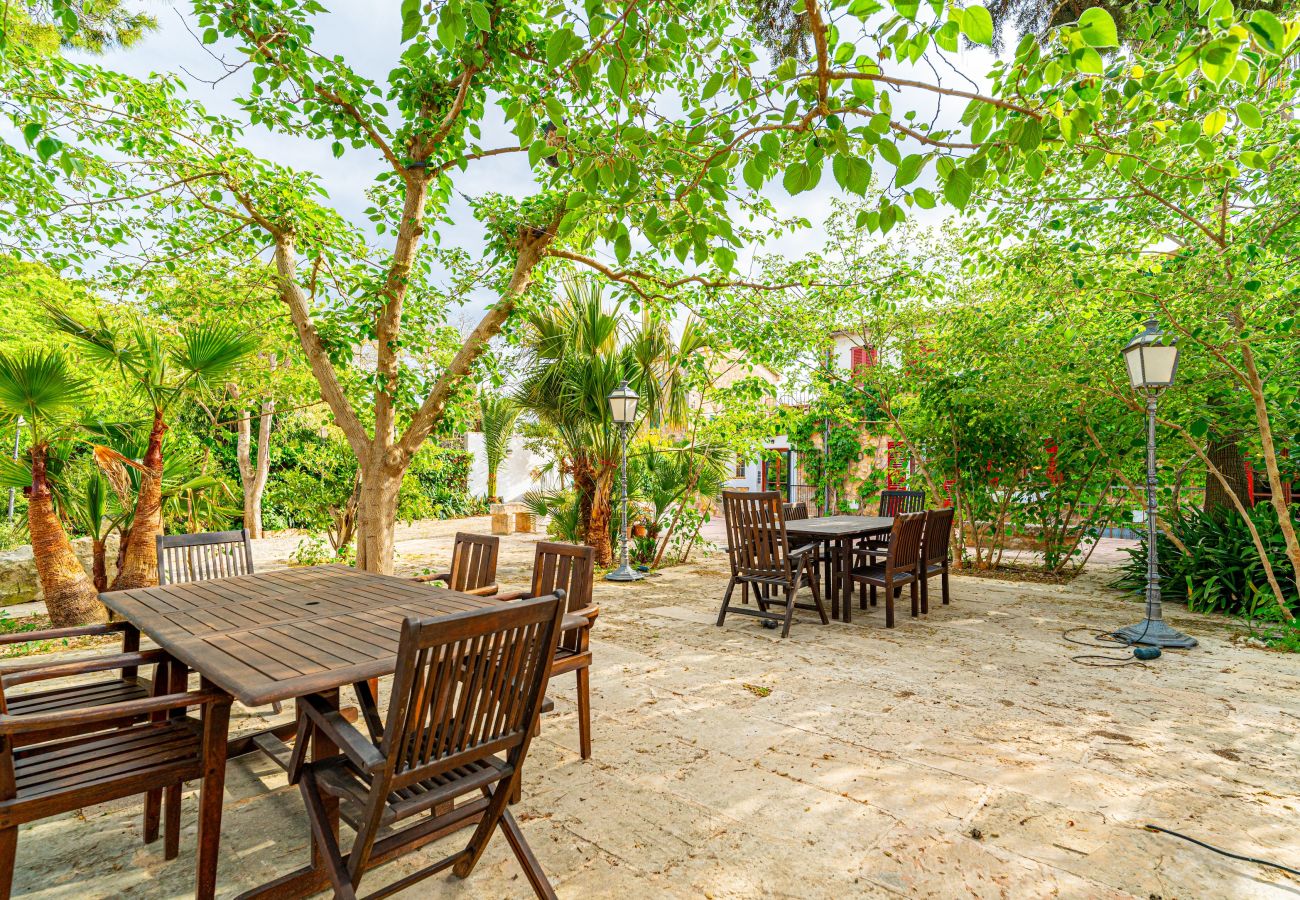 Villa in Consell - Villa Cas Cosinet by PriorityVillas