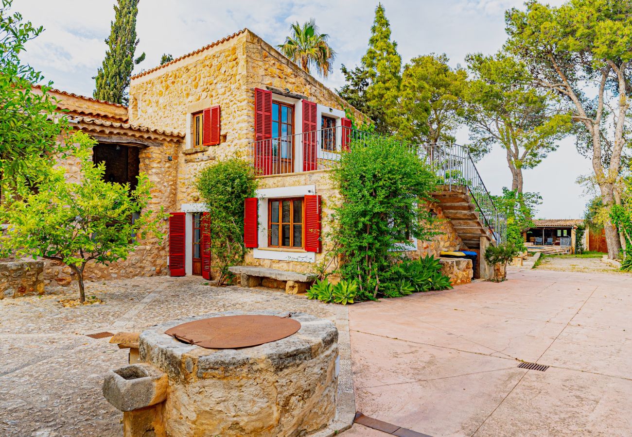 Villa in Consell - Villa Cas Cosinet by PriorityVillas