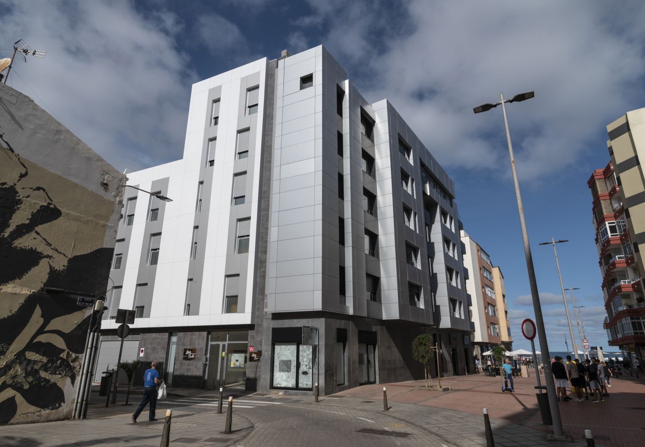 Studio in Las Palmas de Gran Canaria - Nuevos Lightbooking Livian Suites Las Palmas