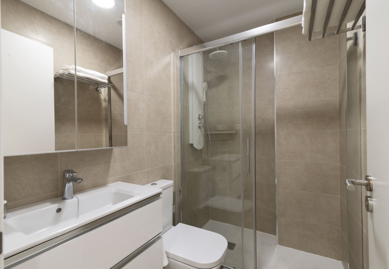 Studio in Las Palmas de Gran Canaria - Nuevos Lightbooking Livian Suites Las Palmas
