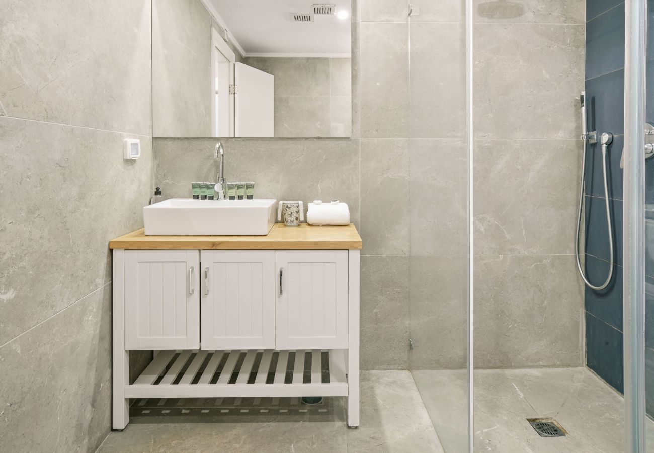 Apartment in Jerusalem - MIKLAT 2 BR next to Old City with Patio by FeelHome