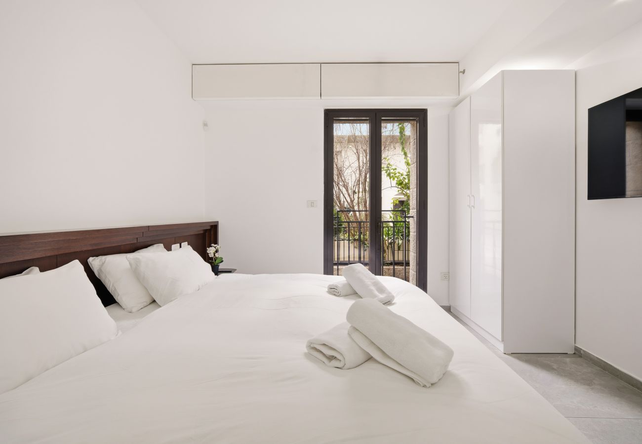 Apartment in Jerusalem - MIKLAT 2 BR next to Old City with Patio by FeelHome