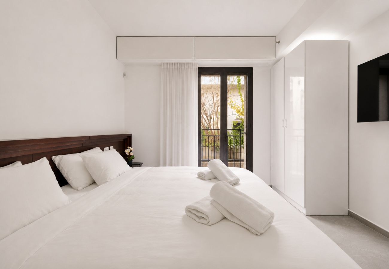 Apartment in Jerusalem - MIKLAT 2 BR next to Old City with Patio by FeelHome