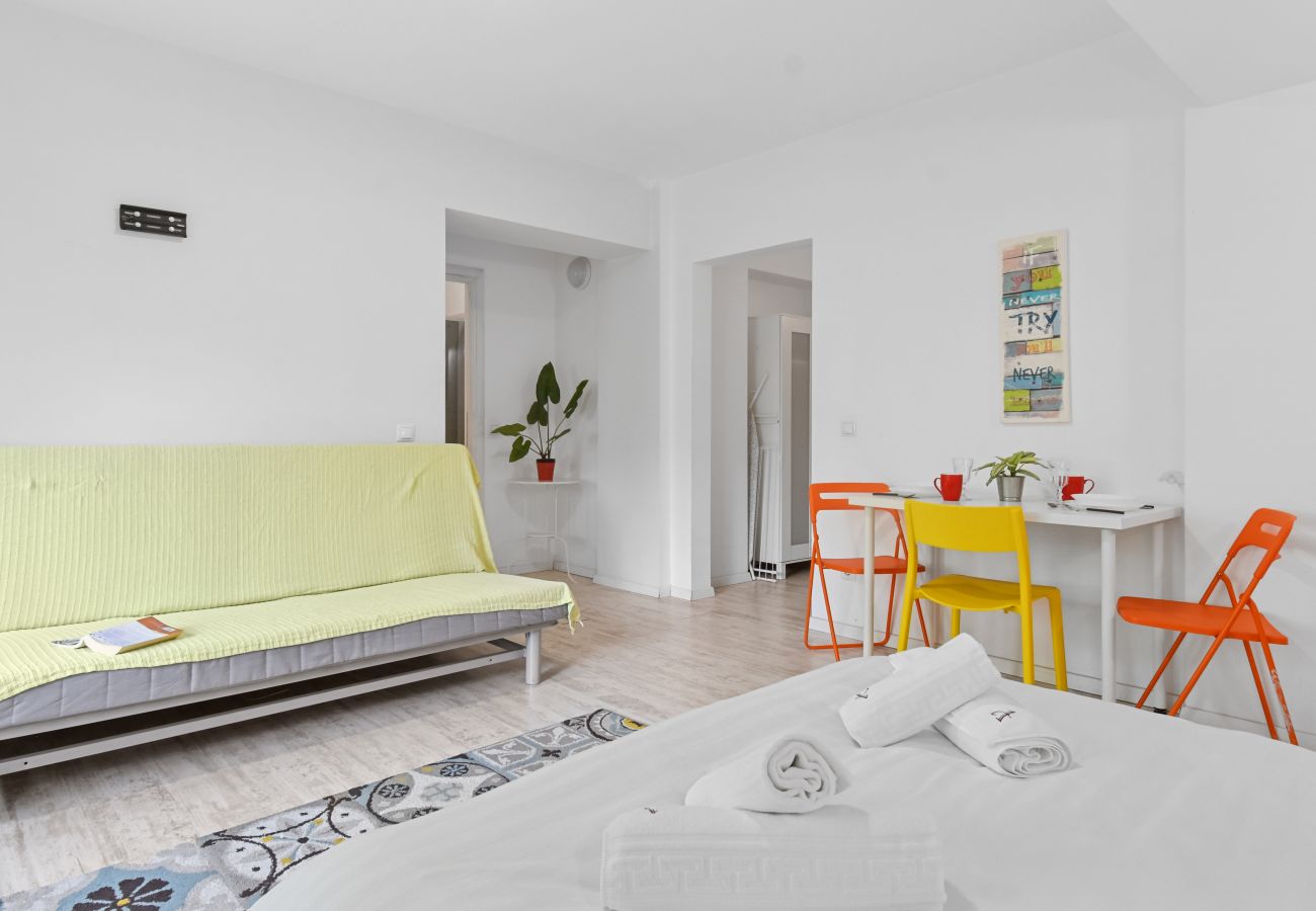 Studio in Otopeni -  Studio Apartment by homestay.ro