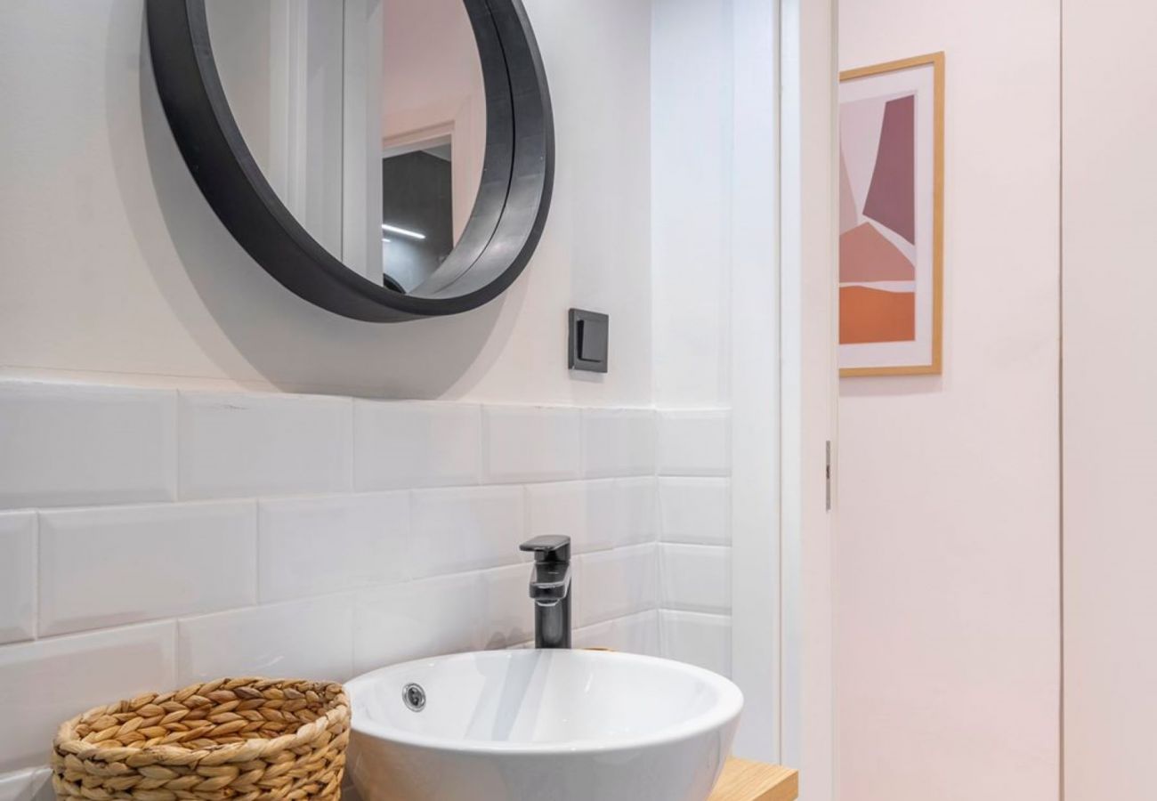 Apartment in Athens - Modern Flat in Kolonaki!