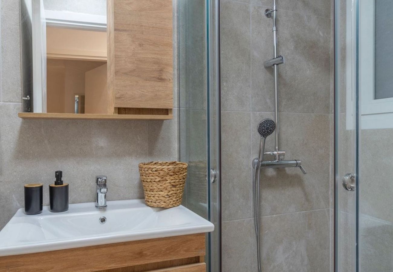 Apartment in Athens - Modern Flat in Kolonaki!