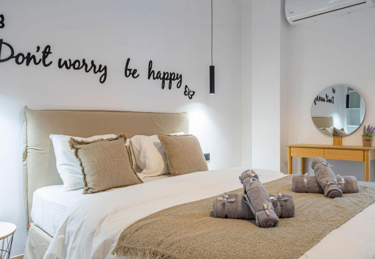 Apartment in Athens - Modern Flat in Kolonaki!