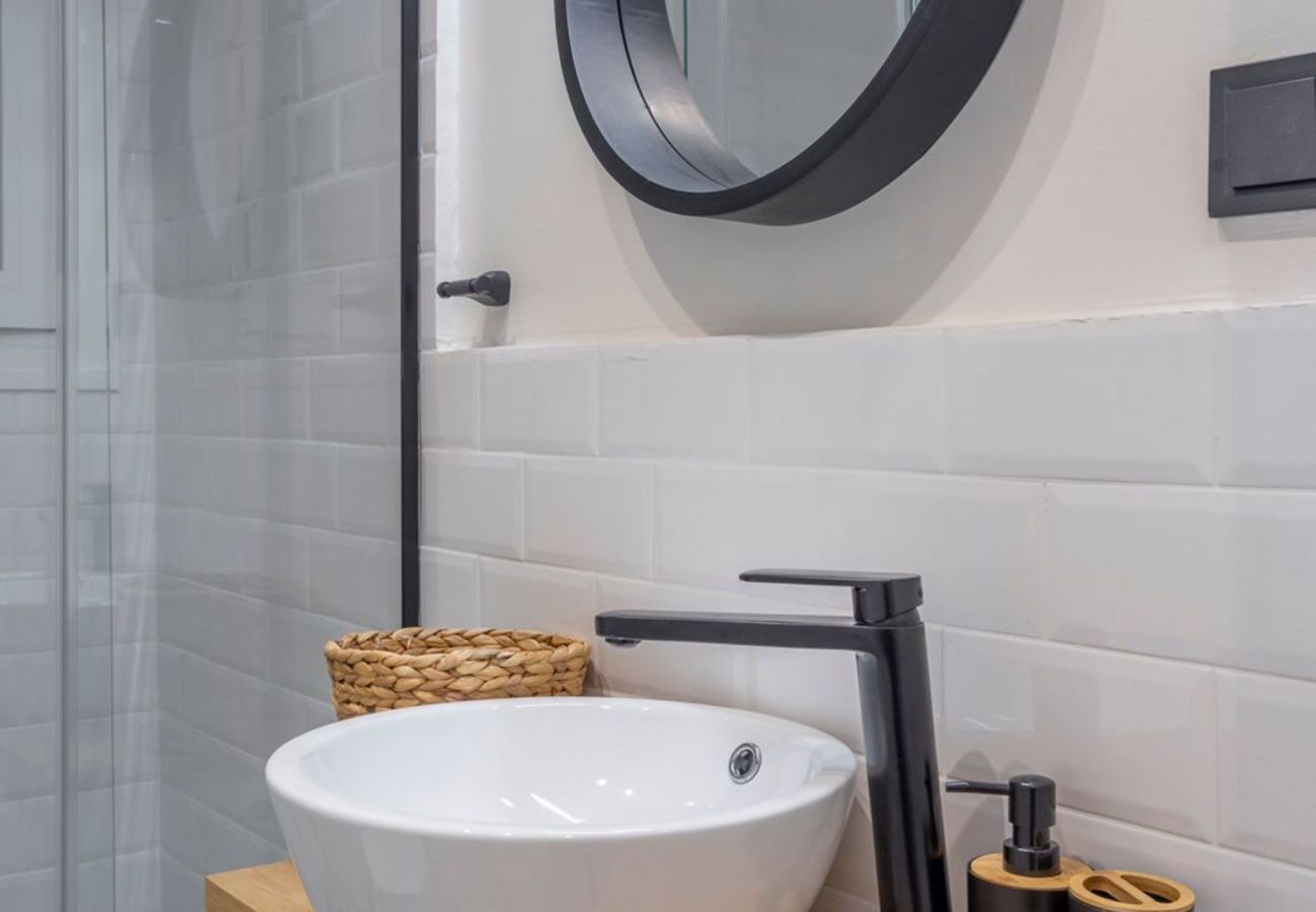 Apartment in Athens - Modern Flat in Kolonaki!