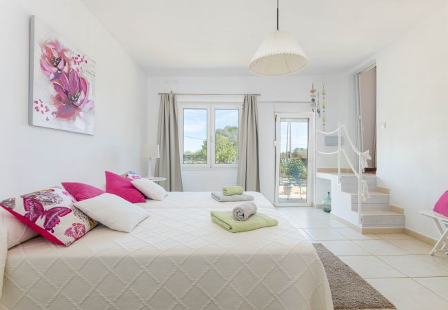 Villa in S'Horta - YourHouse Sa Caseta de Santanyi, quiet house with terrace and garden Villa in S'Horta - YourHouse Sa Caseta de Santanyi, quiet house with terrace and garden