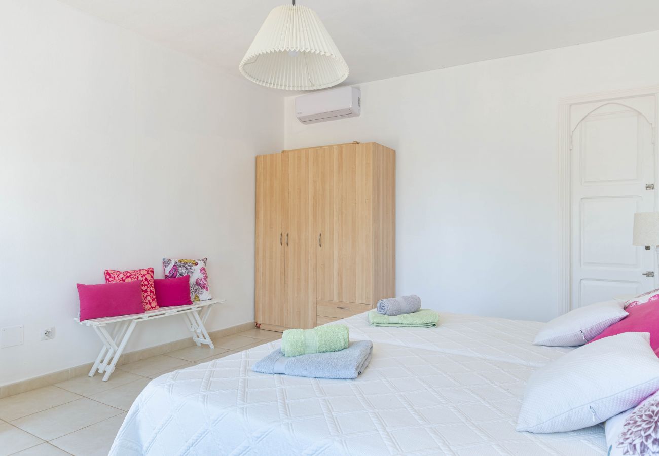 Villa in S'Horta - YourHouse Sa Caseta de Santanyi, quiet house with terrace and garden