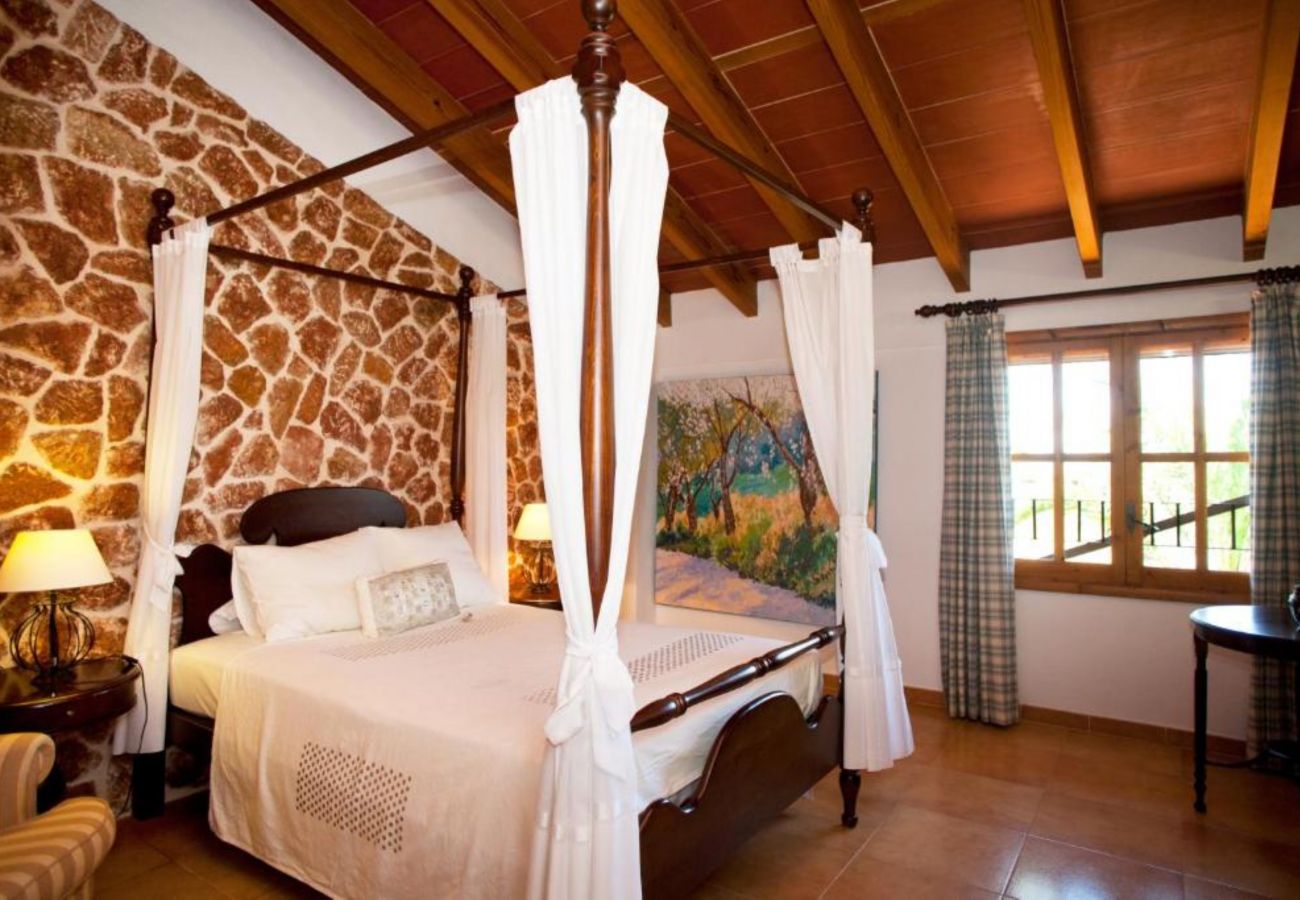 Villa in Muro - YourHouse Villa Agueda with private pool, barbecue and garden 