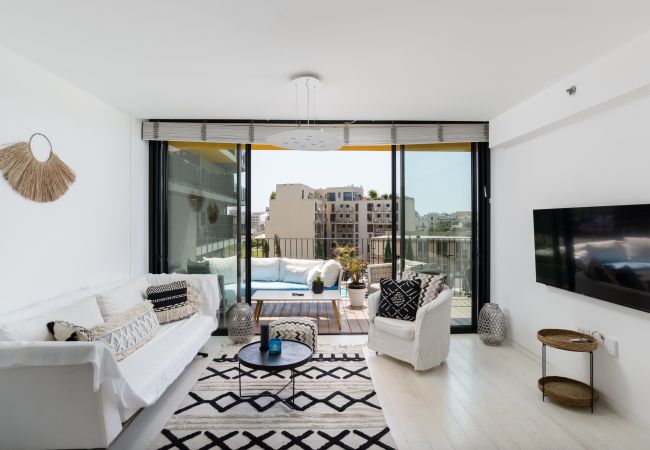  in Tel Aviv - Jaffa - Bright & Chic Condo with Pool & Unique View by FeelHome