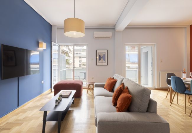 Apartment in Athens - A happy 2 BDR apartment that has a soul