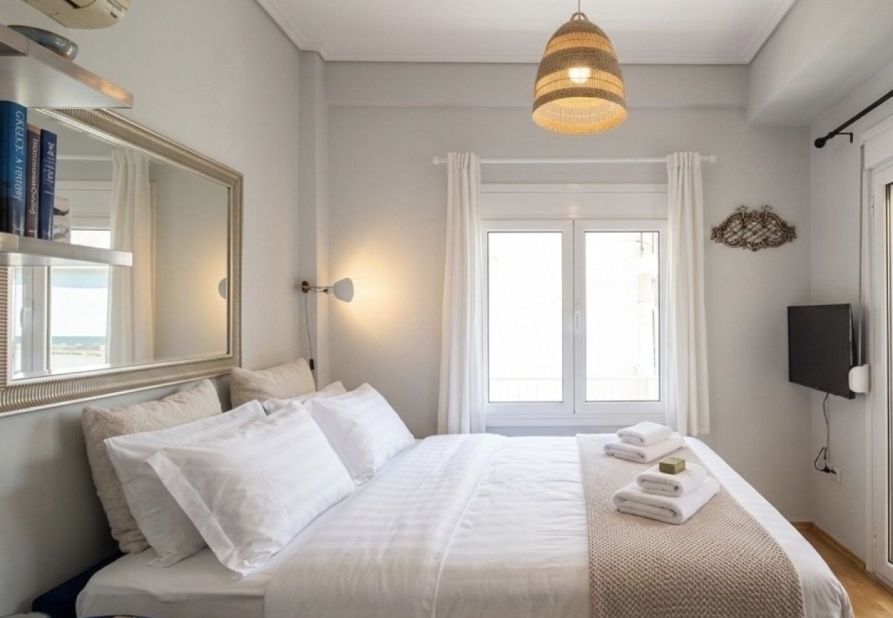 Studio in Athens - Private terrace loft in the heart of Koukaki, ATH