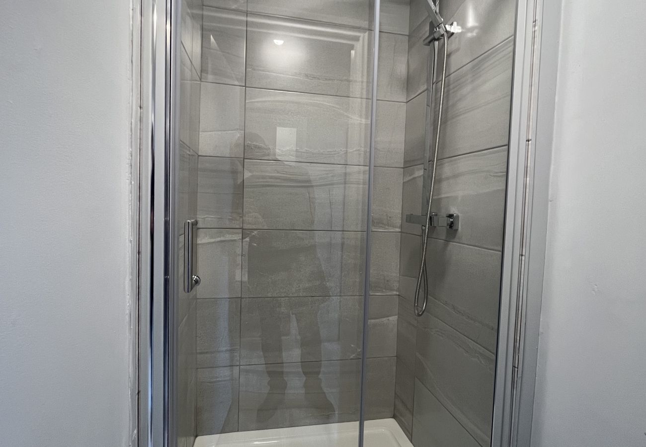 Apartment in Dublin - Rathmines Flat3 3 Pax