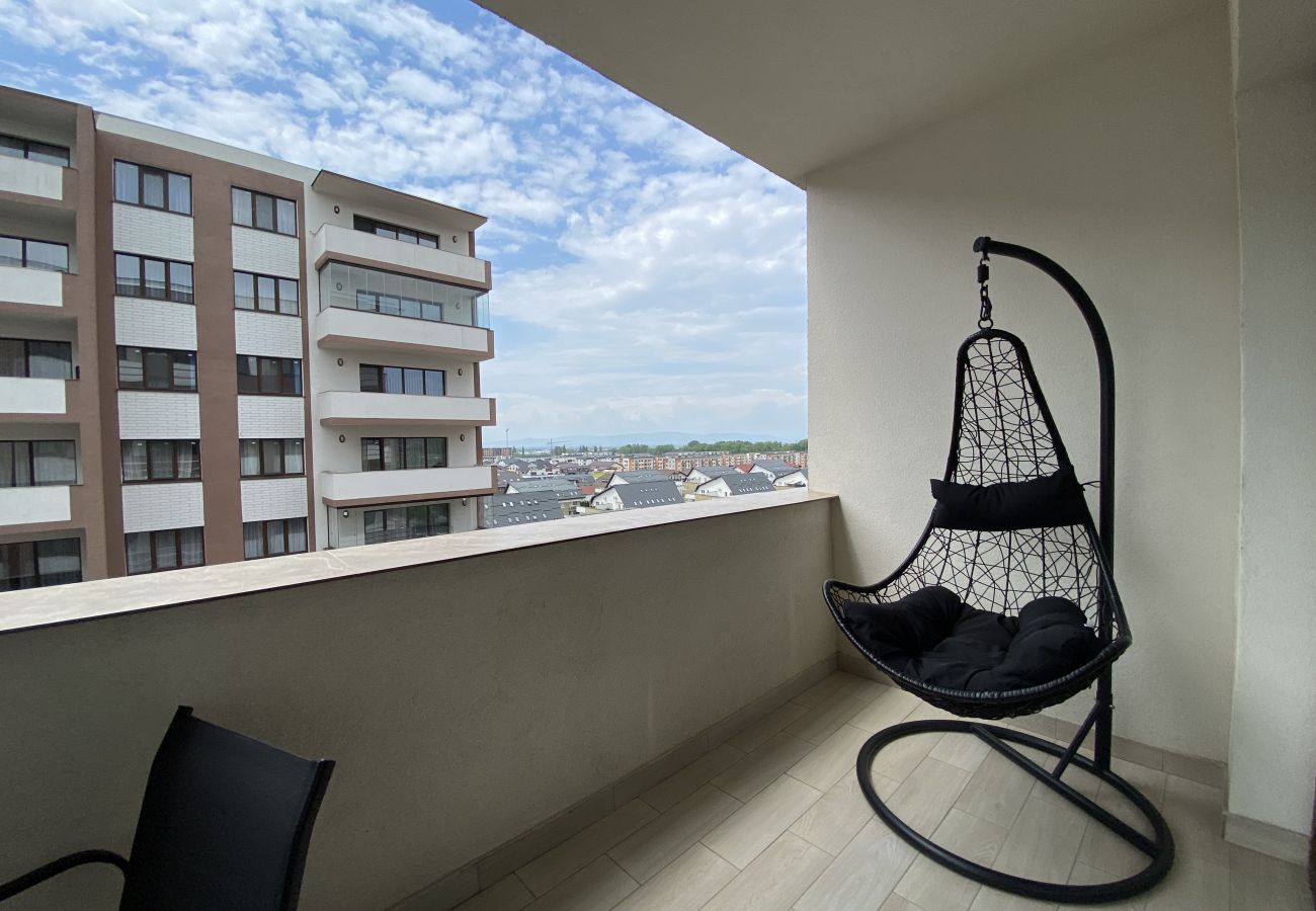 Apartment in Brasov - New & Modern Isaran Apartment near Coresi Mall