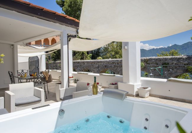 House in Ravello - Le Suites Della Principessa- Apartment in the heart of Ravello