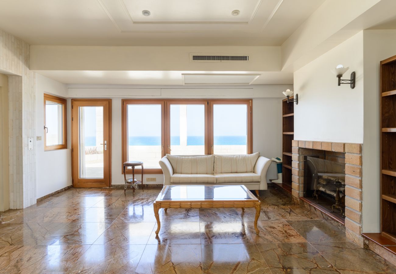 Villa in Netanya - Coastal Mansion with Private Pool in Netanya by FeelHome