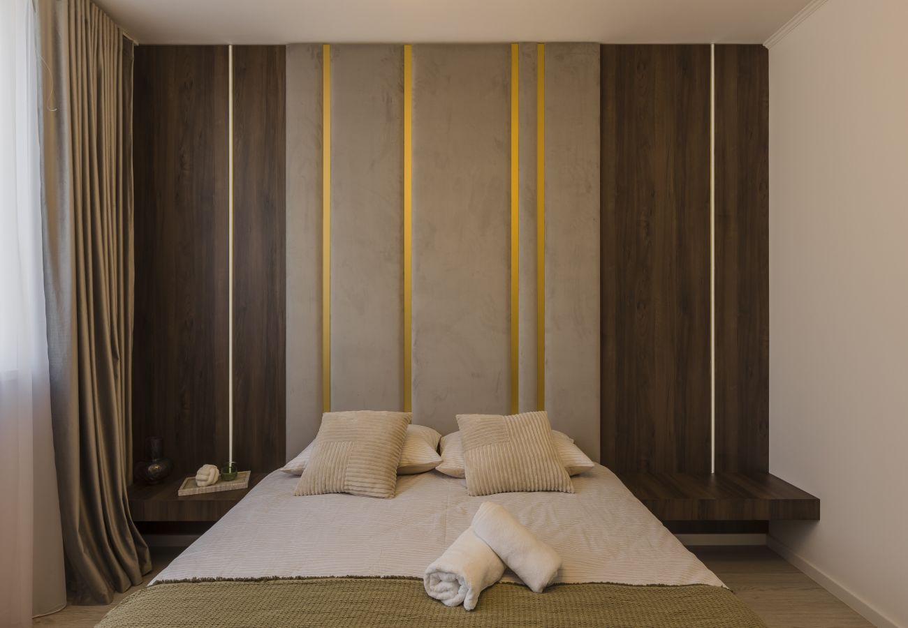 Apartment in Timisoara - Tiny, a Modern Collection Apartment near Iulius Mall
