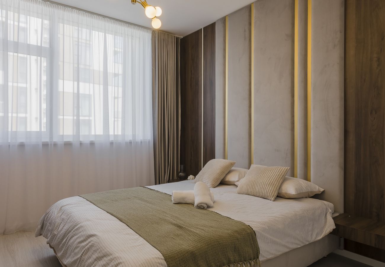 Apartment in Timisoara - Tiny, a Modern Collection Apartment near Iulius Mall