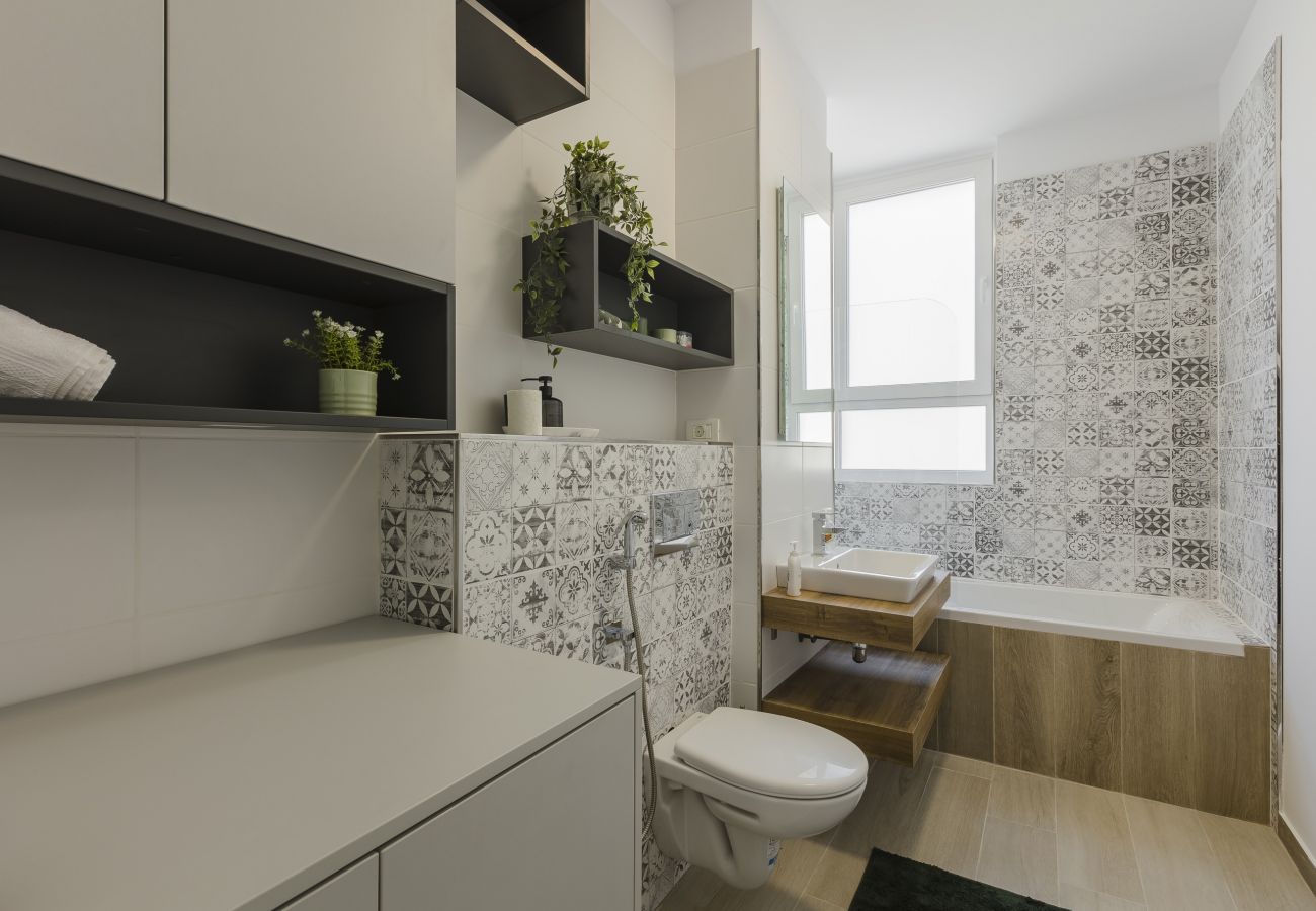 Apartment in Timisoara - Tiny, a Modern Collection Apartment near Iulius Mall