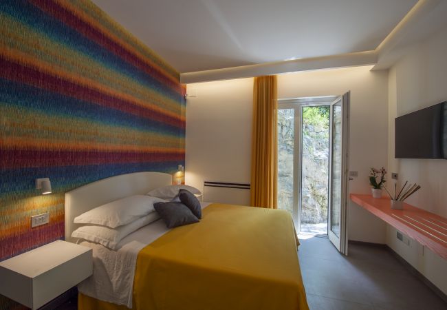 Villa in Amalfi - Villa Donna Rachele - Sea view Jacuzzi and Free Parking Villa in Amalfi - Villa Donna Rachele - Sea view Jacuzzi and Free Parking