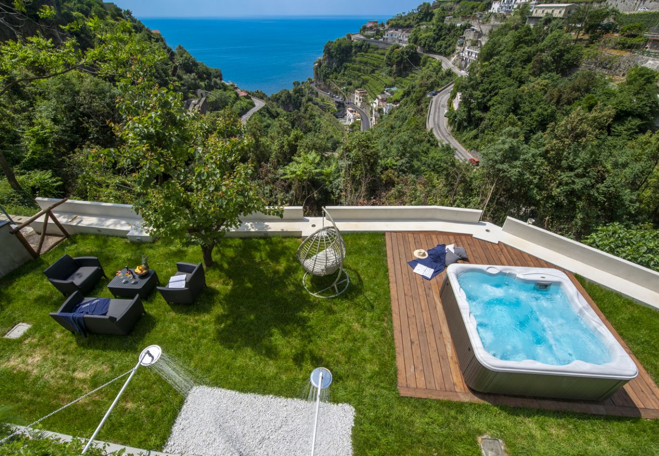 Villa in Amalfi - Villa Donna Rachele - Mediterranean villa with sea view