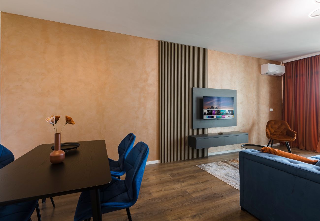 Apartment in Timisoara - Charming 1BDR with Balcony