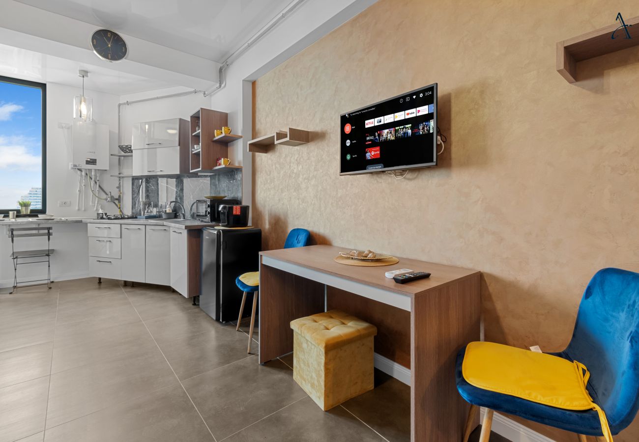 Studio in Mamaia Nord - Studio with Sea View & Pool Acces 